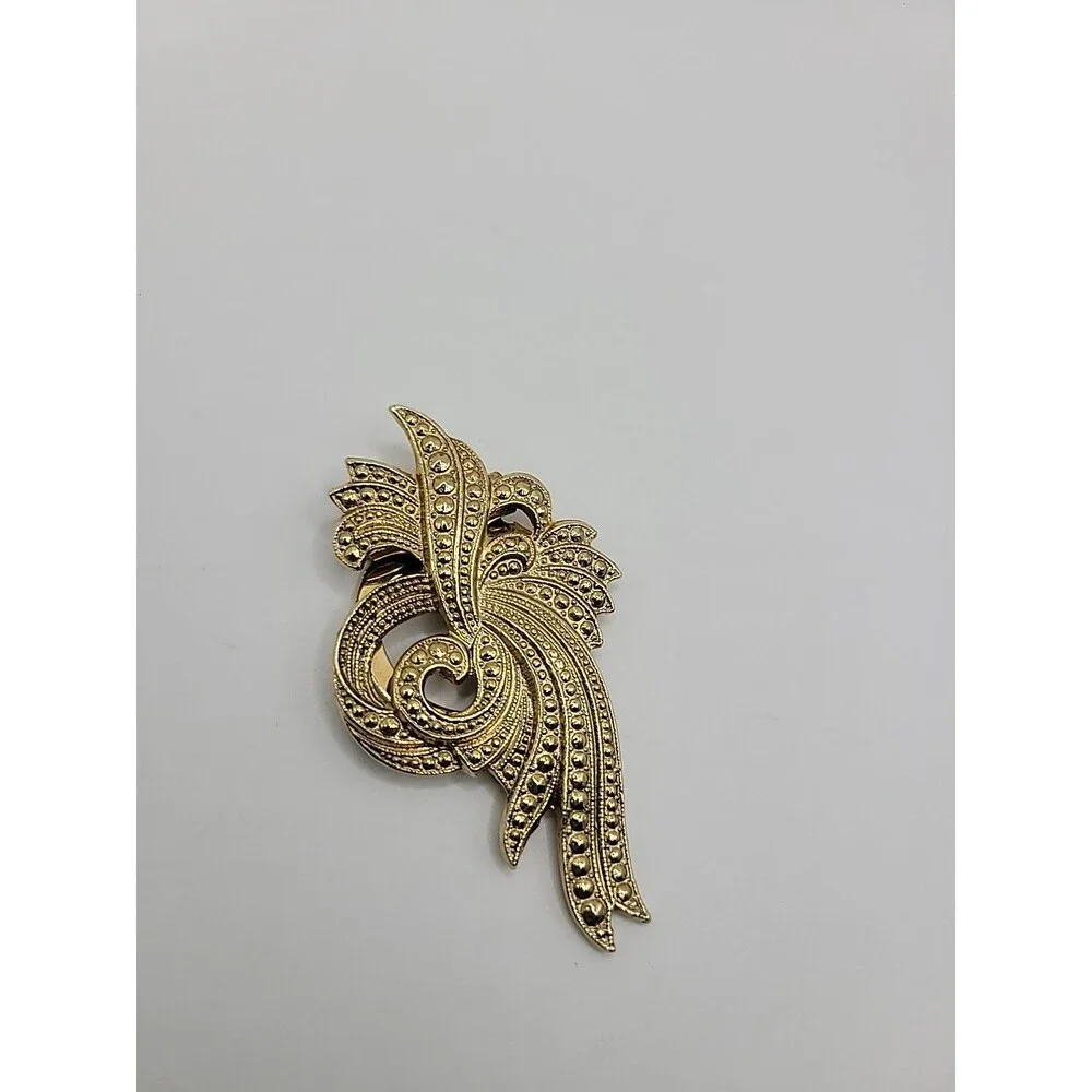 Vintage Gold‎ Tone Abtract Swirl Fur Clip Mid Century Costume Jewelry